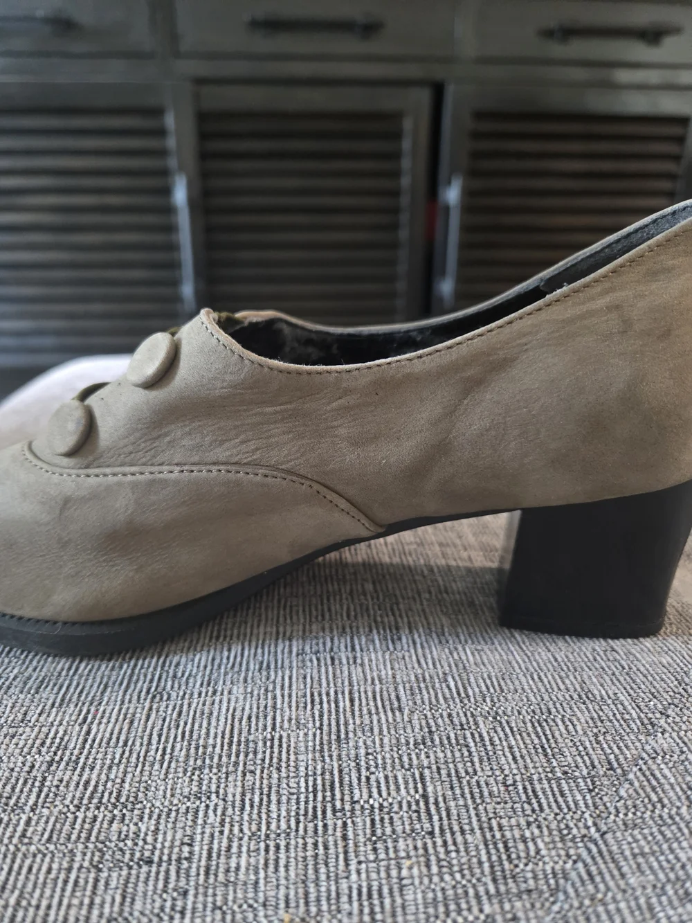 Aerosoles Womens Olive Green Suede Dress Pumps Size 8